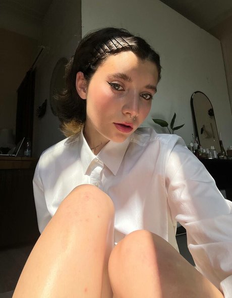 Foto di nudo di fuga di OnlyFans di Alazeya