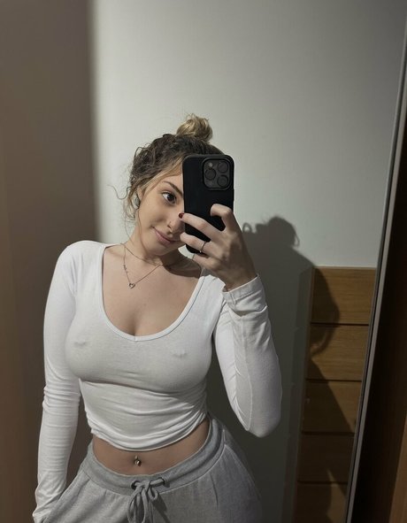 Foto di nudo di fuga di OnlyFans di Sahlopesx