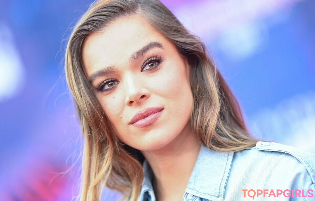Foto di nudo di fuga di OnlyFans di Hailee Steinfeld #1137