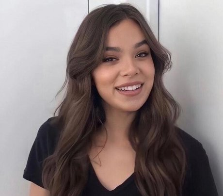 Foto di nudo di fuga di OnlyFans di Hailee Steinfeld