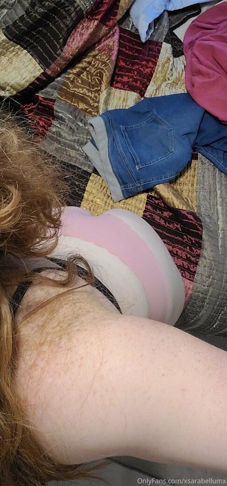 Foto di nudo di fuga di OnlyFans di Xsarabellumx