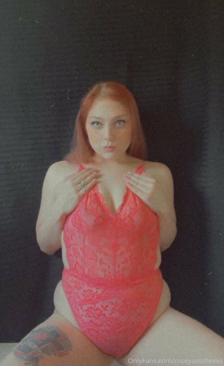 Roseyasscheeks