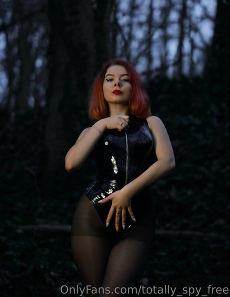 Foto di nudo di fuga di OnlyFans di Totallyspyfree