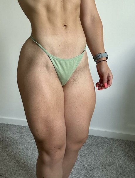 Foto di nudo di fuga di OnlyFans di Hettie