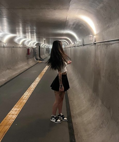 Foto di nudo di fuga di OnlyFans di Leticia Caputi