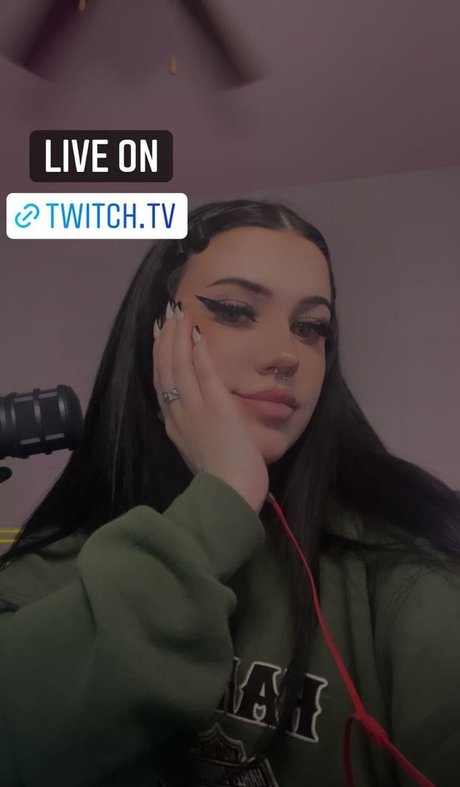 Foto di nudo di fuga di OnlyFans di Kalei