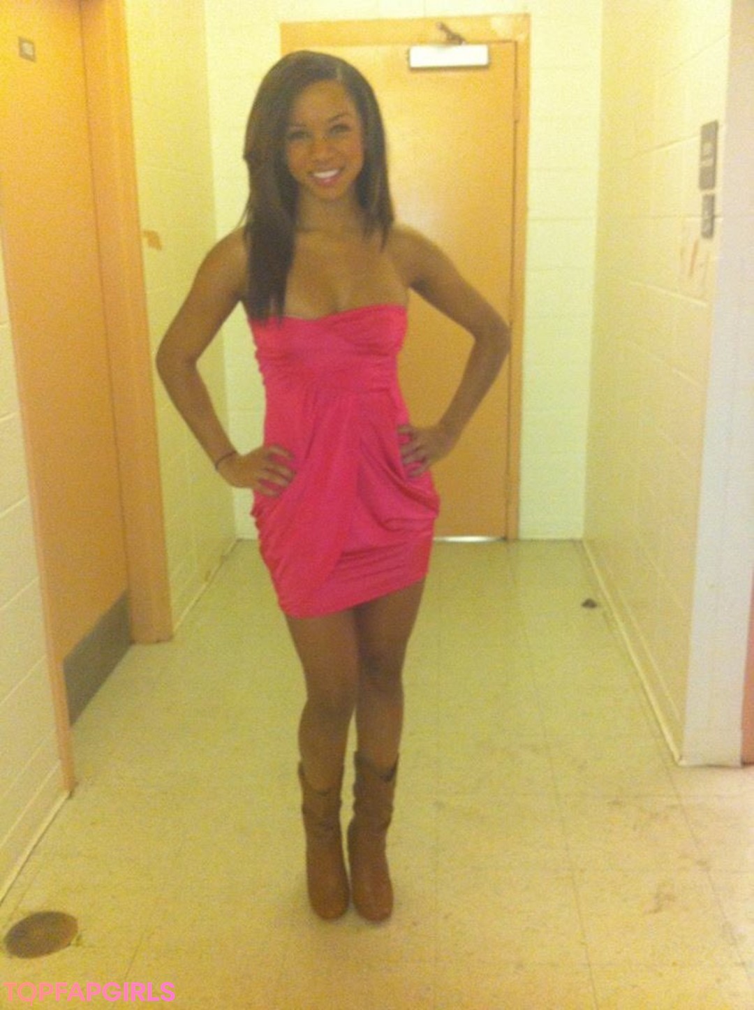 Foto di nudo di fuga di OnlyFans di Brittany Renner #1202