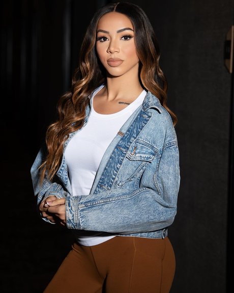 Foto di nudo di fuga di OnlyFans di Brittany Renner