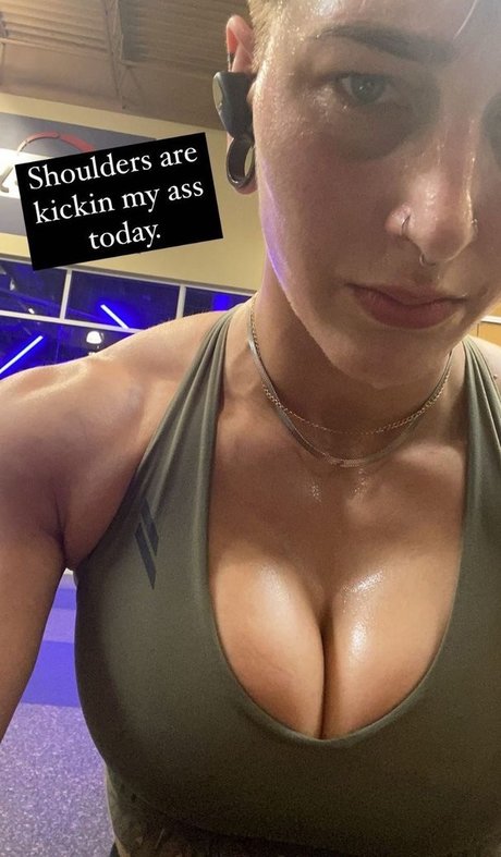 Foto di nudo di fuga di OnlyFans di Rhea Ripley