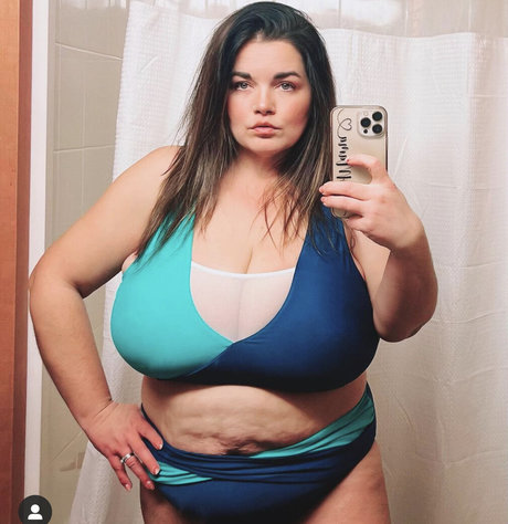 Foto di nudo di fuga di OnlyFans di Jolene Mendez