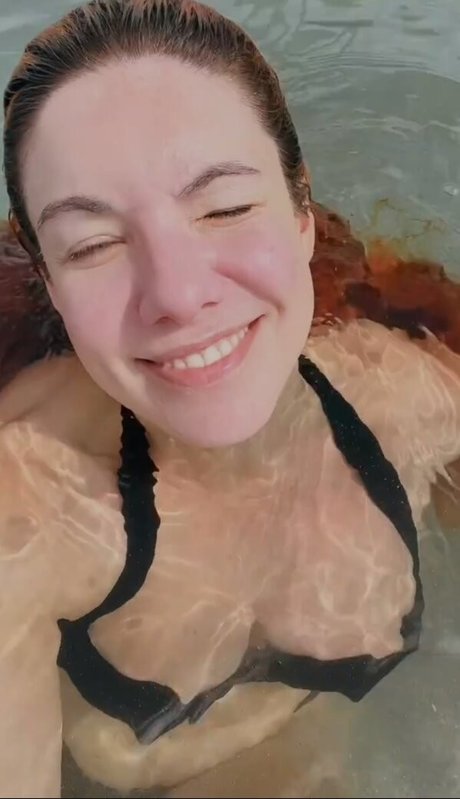 Foto di nudo di fuga di OnlyFans di Mari Moon