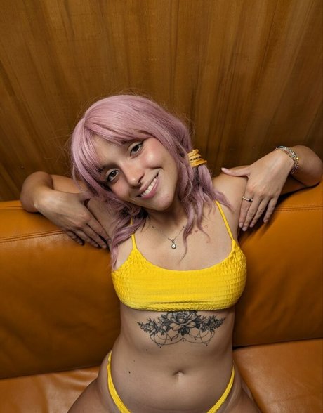 Foto di nudo di fuga di OnlyFans di Rosemary Jane