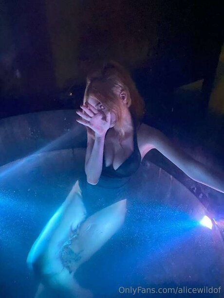 Foto di nudo di fuga di OnlyFans di Alicewildof