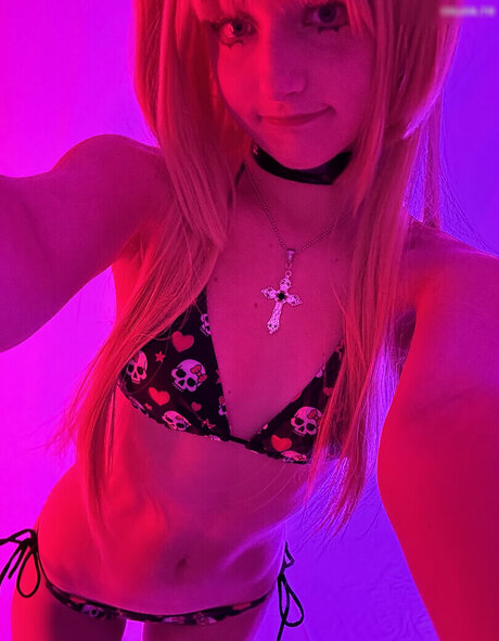 Ava.Cherrry