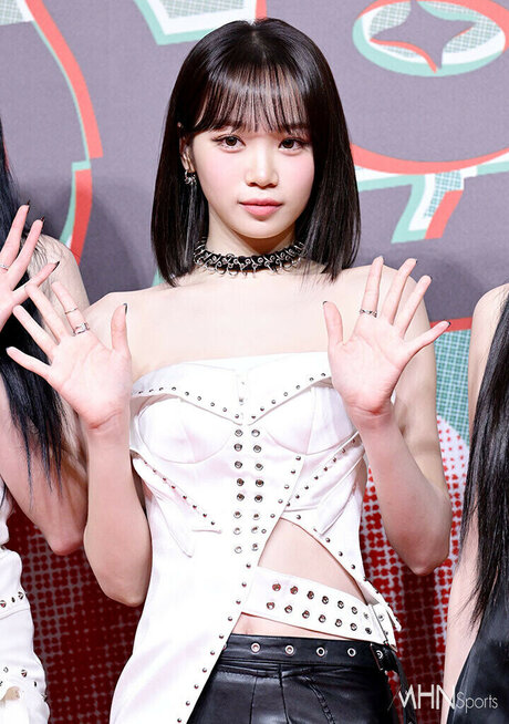 Kim Chaewon