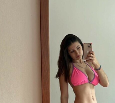 Foto di nudo di fuga di OnlyFans di Valentina Maroni