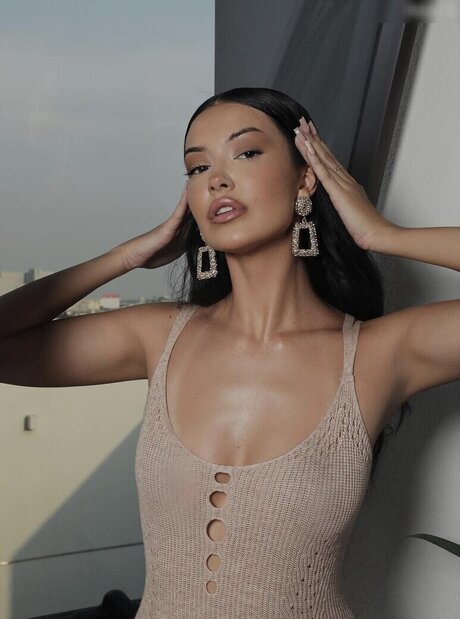 Foto di nudo di fuga di OnlyFans di Enisa Bukvic