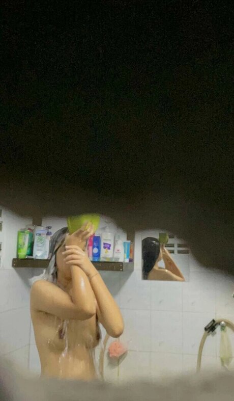 Foto di nudo di fuga di OnlyFans di Nattarika Natt