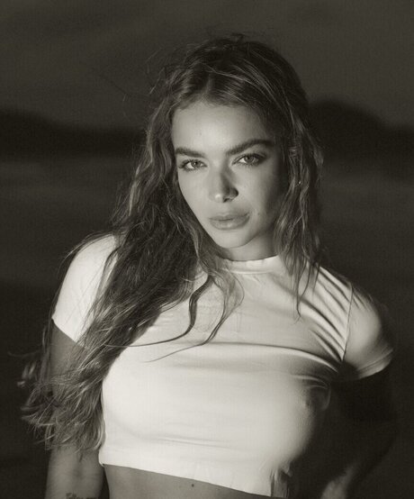 Camila Mayrink
