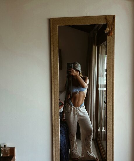 Foto di nudo di fuga di OnlyFans di Camila Mayrink