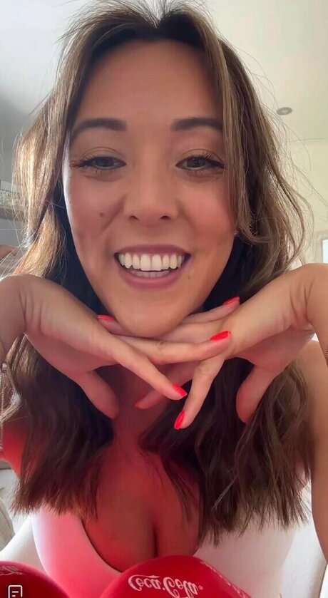 Foto di nudo di fuga di OnlyFans di Lydia Hewitt Lee