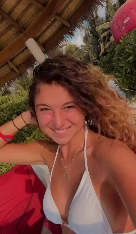 Foto di nudo di fuga di OnlyFans di Jesina Amweg