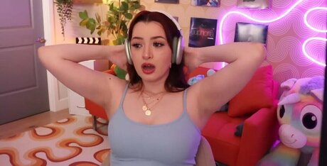 Foto di nudo di fuga di OnlyFans di Ashley Ippolito