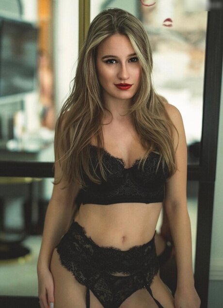 Foto di nudo di fuga di OnlyFans di Celine Zed
