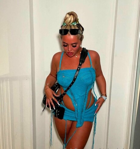 Foto di nudo di fuga di OnlyFans di Bigboobzbarbie