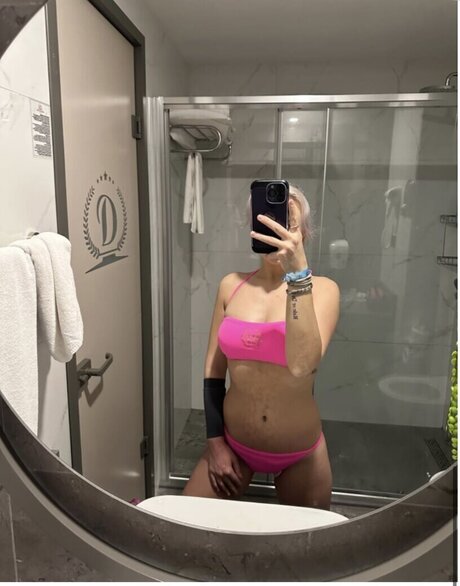 Foto di nudo di fuga di OnlyFans di Michellegrsz  112michelle
