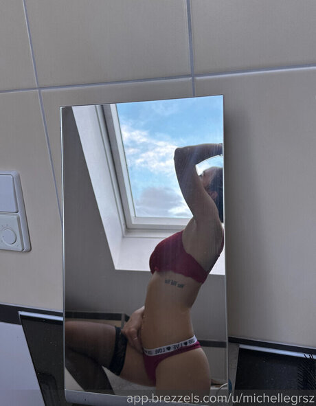 Michellegrsz / 112_michelle