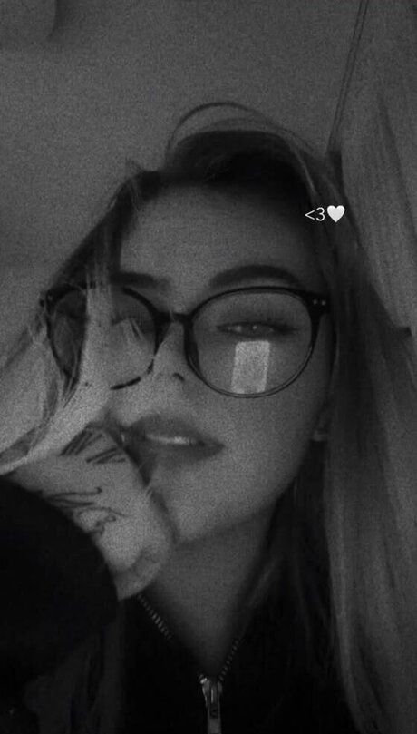 Foto di nudo di fuga di OnlyFans di Gloria Ebt