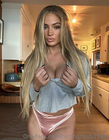 Foto di nudo di fuga di OnlyFans di Carrington Durham