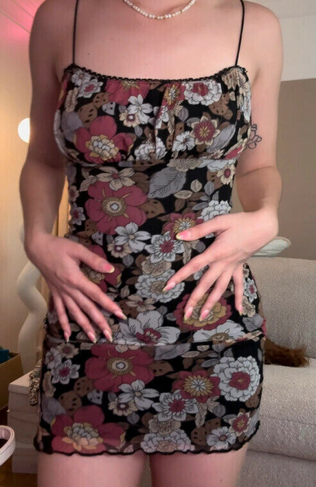 Foto di nudo di fuga di OnlyFans di Camille Lv