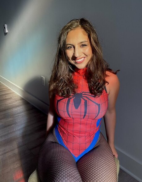 Farah Asteri