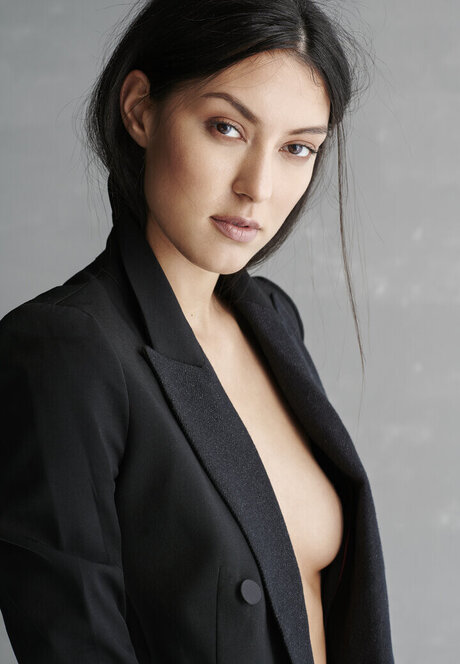 Rebecca Mir