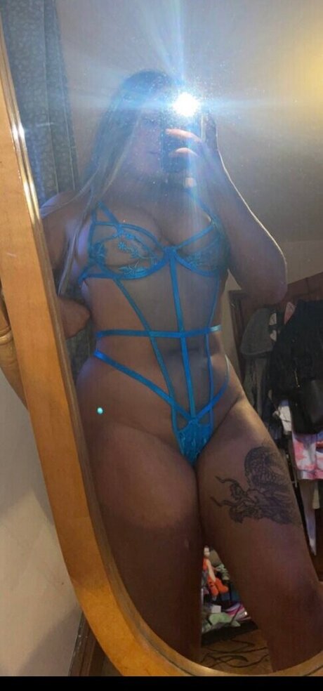 Foto di nudo di fuga di OnlyFans di Dxrvlaxo