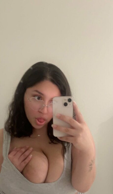 Foto di nudo di fuga di OnlyFans di Ilenesvanity