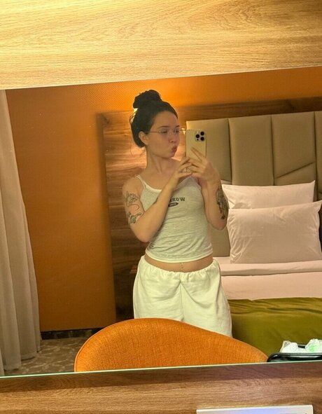 Foto di nudo di fuga di OnlyFans di Enina24