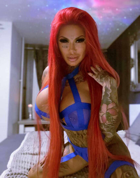 Foto di nudo di fuga di OnlyFans di Catherine Teufelsweib