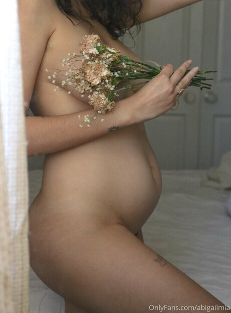 Foto di nudo di fuga di OnlyFans di Theitalianmom