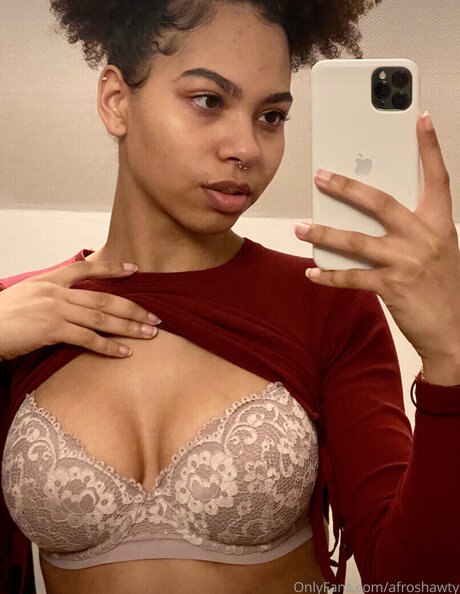 Foto di nudo di fuga di OnlyFans di Shania Kraemer