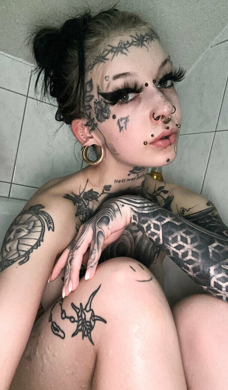 Foto di nudo di fuga di OnlyFans di Sthell