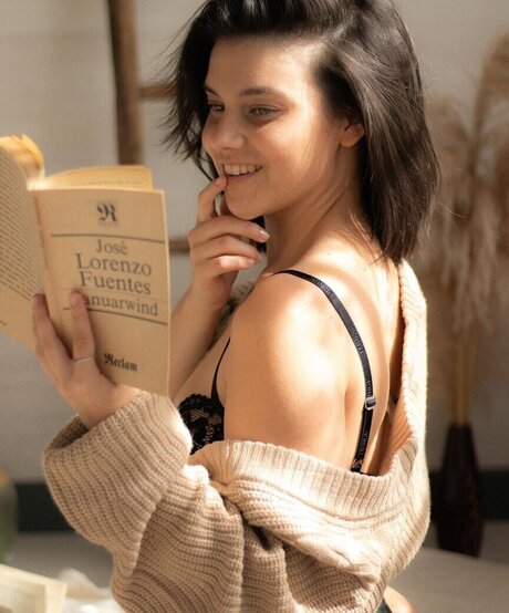 Lov.e.lena