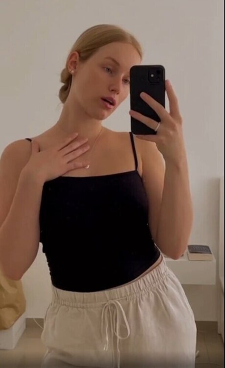 Nadine Von Relaxasmr