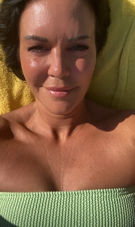 Foto di nudo di fuga di OnlyFans di Martina Reuter
