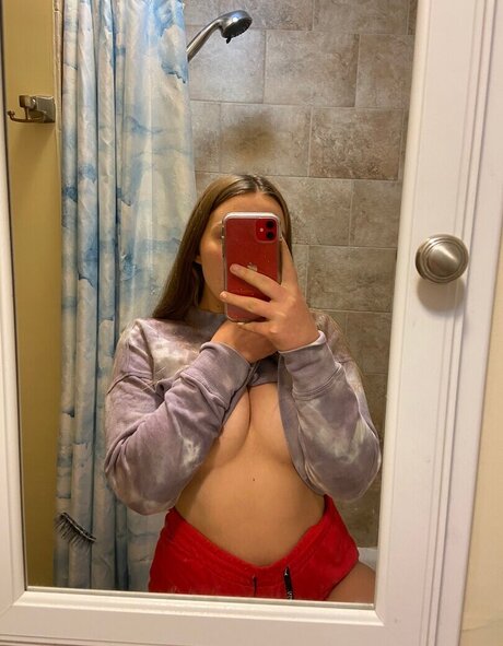 Foto di nudo di fuga di OnlyFans di Chanelledumont