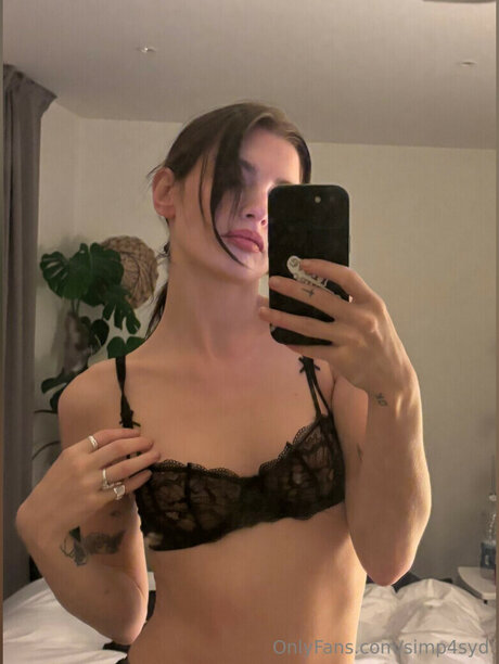 Foto di nudo di fuga di OnlyFans di Sydney Lima
