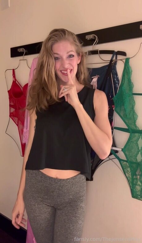 Foto di nudo di fuga di OnlyFans di Thejensensplay