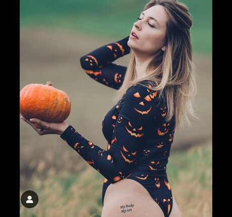 Foto di nudo di fuga di OnlyFans di Hiiamsara